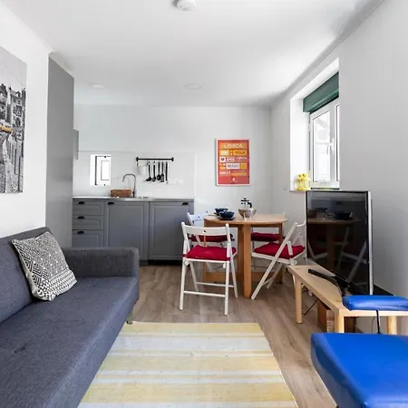 Apartment Plum Guide - Plumeria *