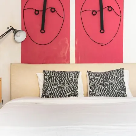 Plum Guide - Plumeria Apartment Lisbon